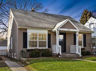 5133 N Bay Ridge Ave, Whitefish Bay, WI 53217