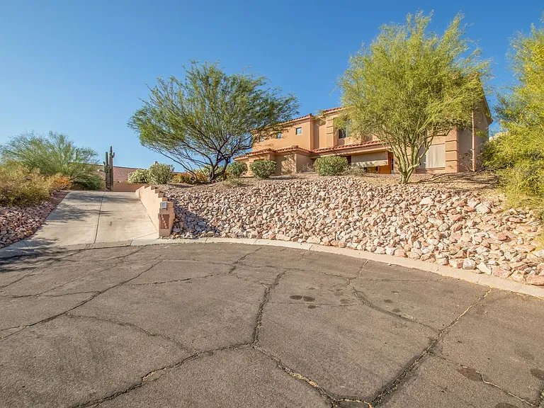 15330 E Walnut Ln — Photo 8