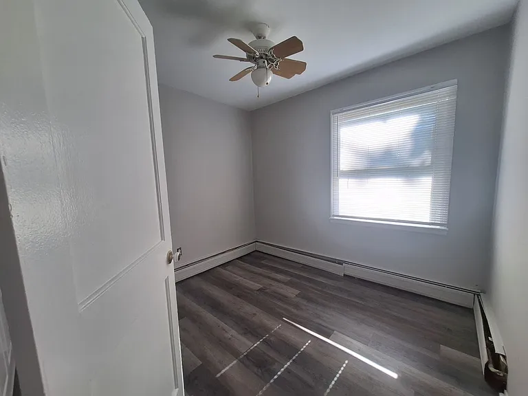 26153 Nagel St — Photo 12