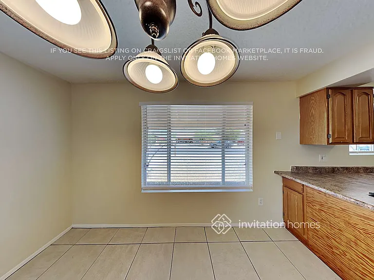 7115 W North Ln — Photo 7