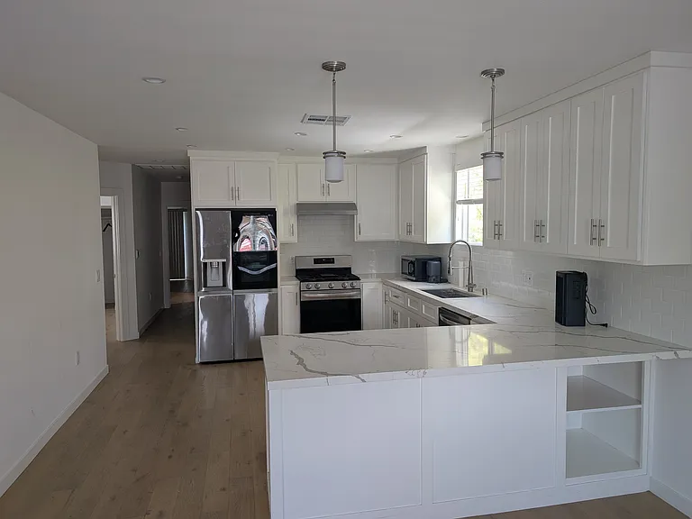 5462 Carlin St — Photo 20