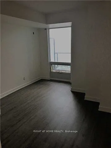 373 Front St W #1712 — Photo 8