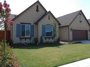 1663 Twinberry Ave, Clovis, CA