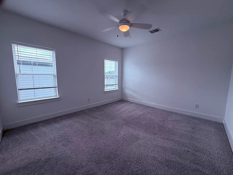 2232 Scenic Bluff Dr — Photo 13