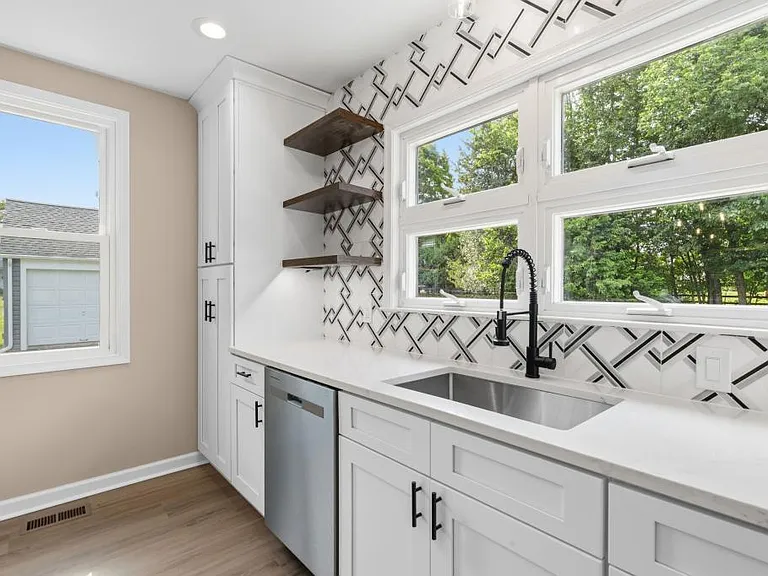156 S Clearview Ave — Photo 15