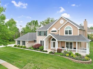 14901 Straub Hill Ln, Chesterfield, MO 63017