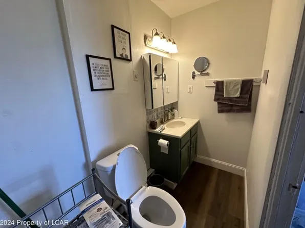 2004 Rigg St, Scranton, PA