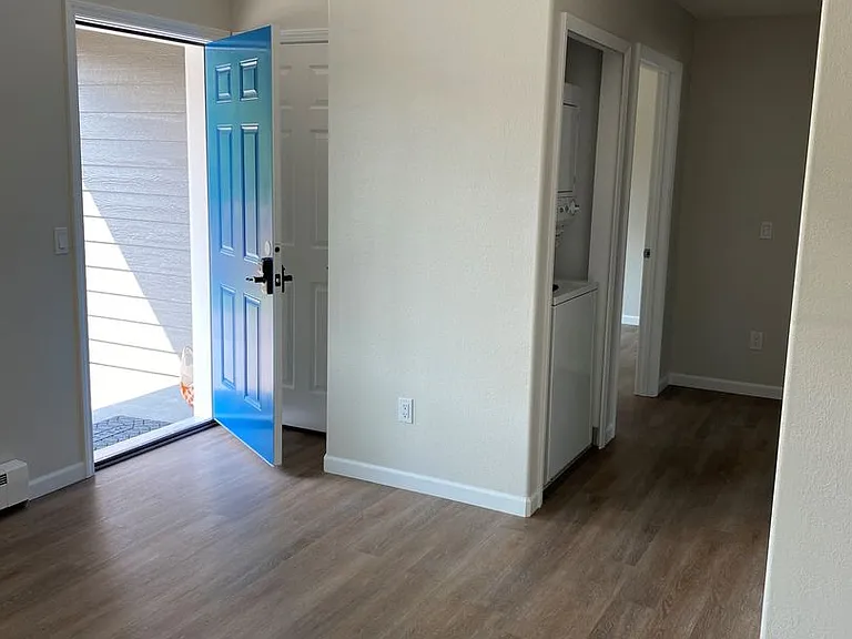 1701B E Aliak Dr — Photo 4