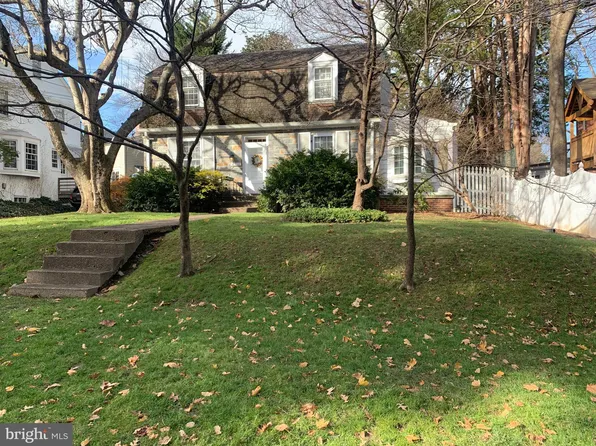 4810 Jamestown Rd, Bethesda, MD 20816