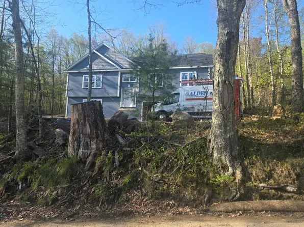 3 Reed St, Warren, MA 01083