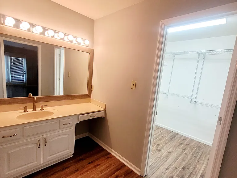 1003 River Bend Rd — Photo 16