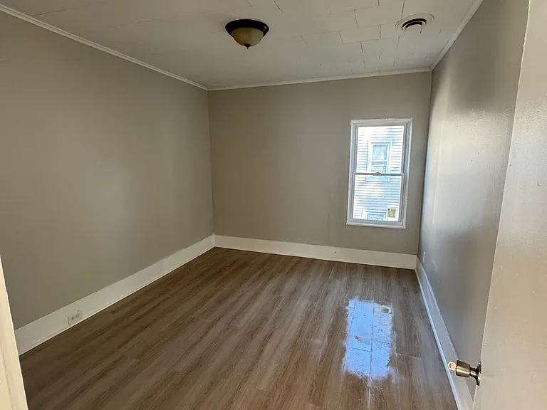 59 King St #2 — Photo 7
