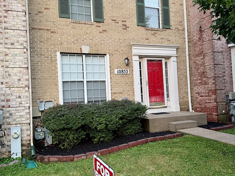 10853 Sherwood Hill Rd — Photo 1