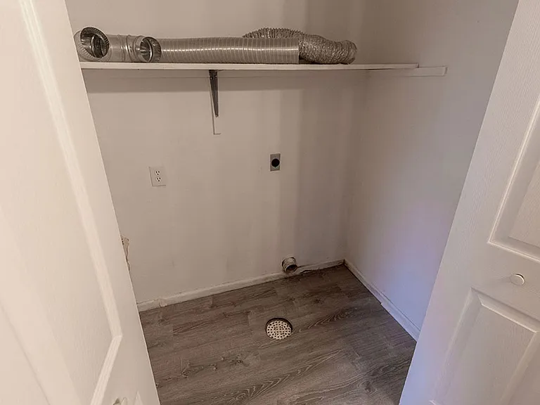 4501 Rice Rd — Photo 13