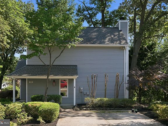2nd image of 1529 Ritchie Ln
