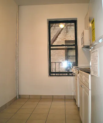 Rented by City Connections Realty | media 52