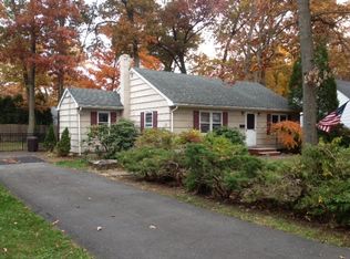 367 Cornell St, Wyckoff, NJ 07481