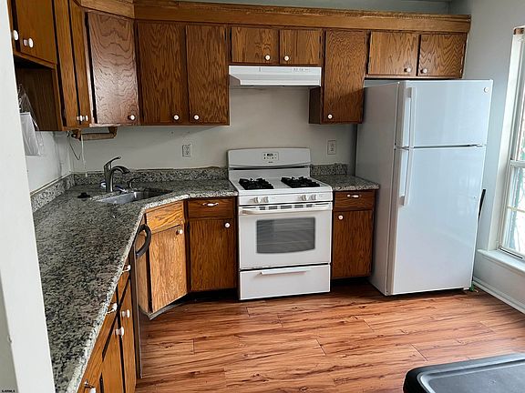 4th image of 8 Mohave Dr #8