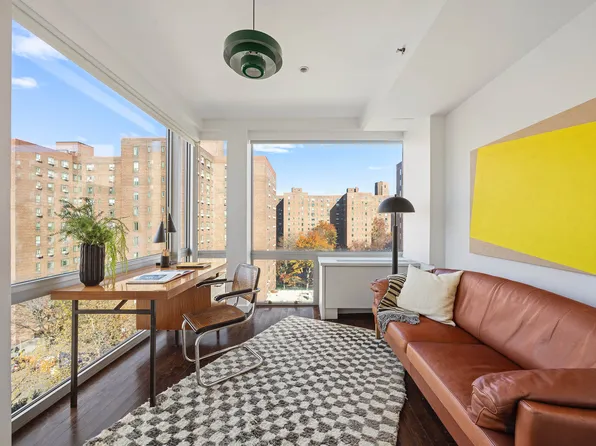 425 East 13th Street image 19 of 29