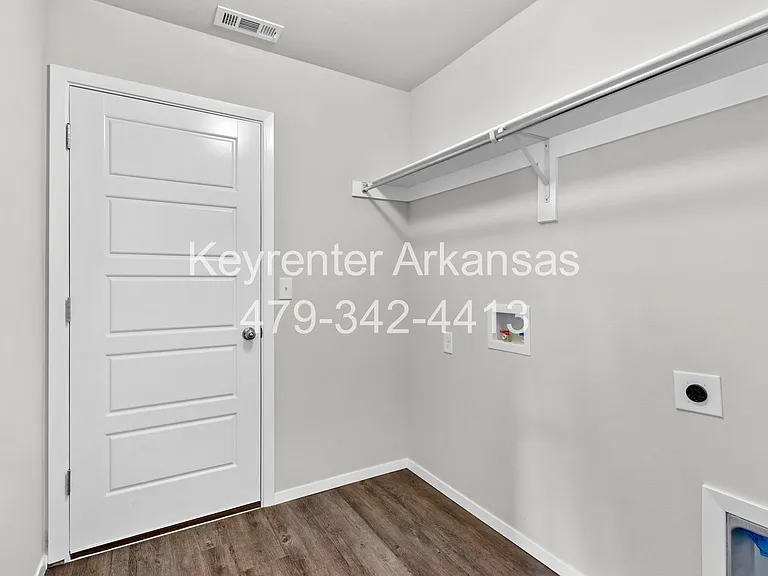 846 E Sparrow Cir — Photo 24
