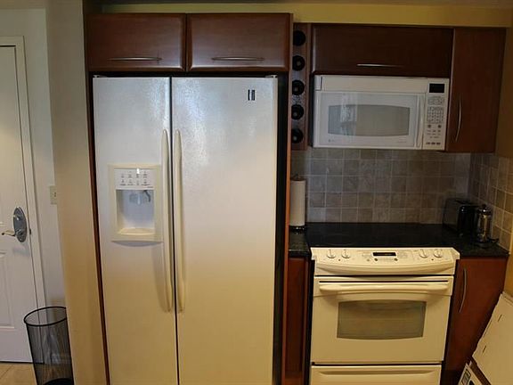 3rd image of 511 Lucerne Ave APT 310