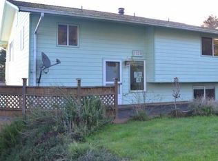 1129 E 6th St, Port Angeles, WA 98362