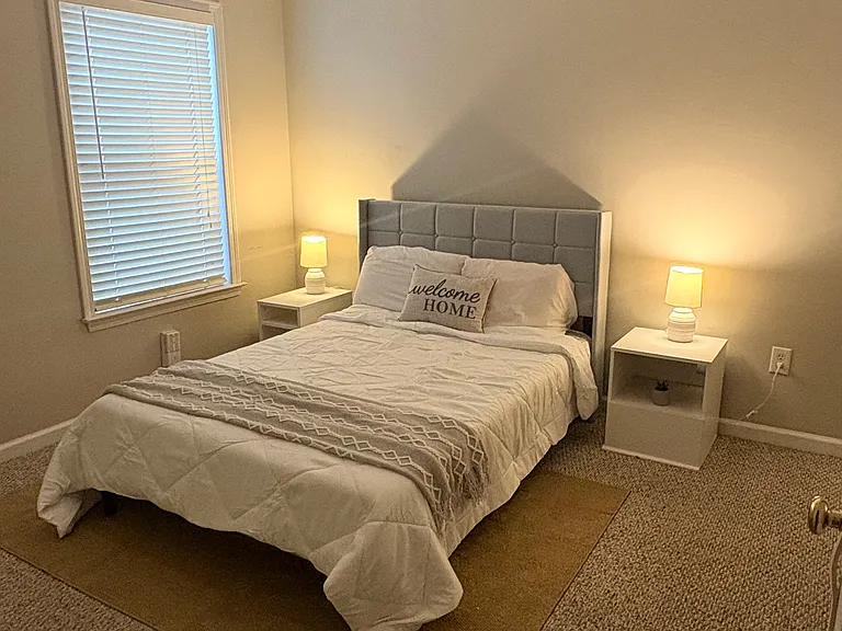 305 Cadeleigh Ct — Photo 7