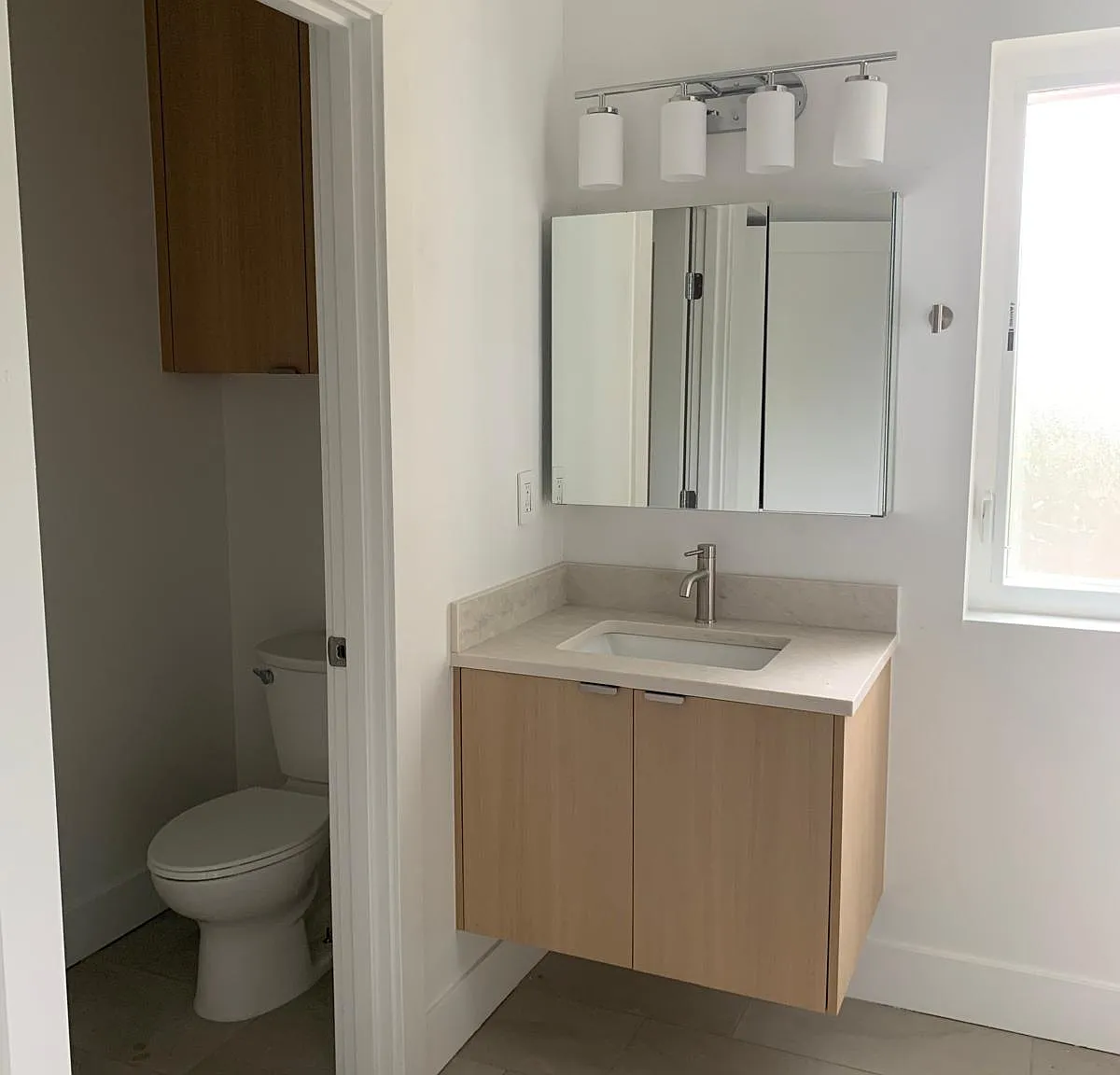 4 bed, 2600 sqft, $5,800 — Photo 4
