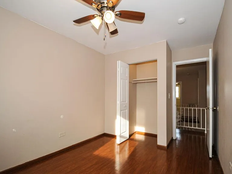 513 W Potter St — Photo 31