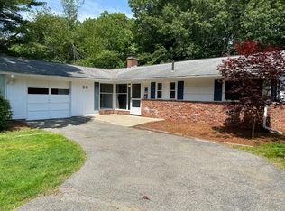 28 Savoy Rd, Framingham, MA 01701