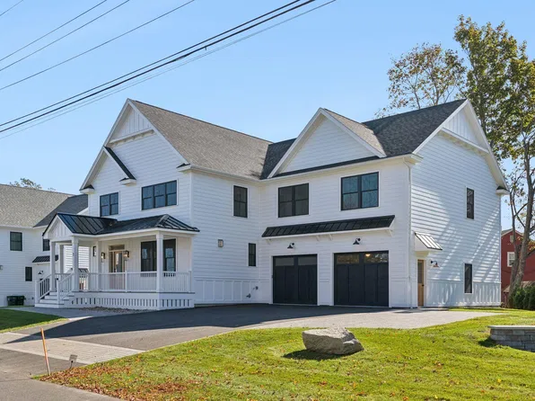 7 Christensen Lane, Kennebunk, ME 04043