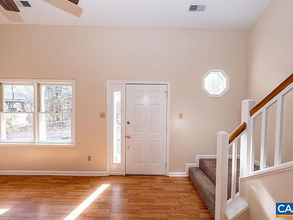3rd image of 167 W Daffodil Rd