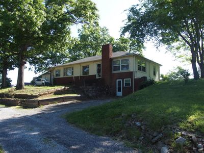1184 Craig Valley Dr, New Castle, VA, 24127