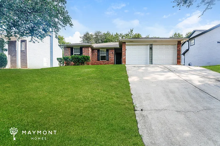 1901 Corners Cir — Photo 1