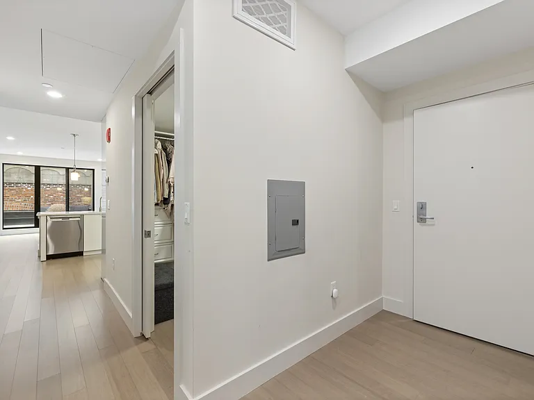 121 Portland St #707 — Photo 7