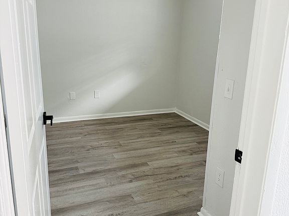 4th image of 1225 NW 103rd Ln #100