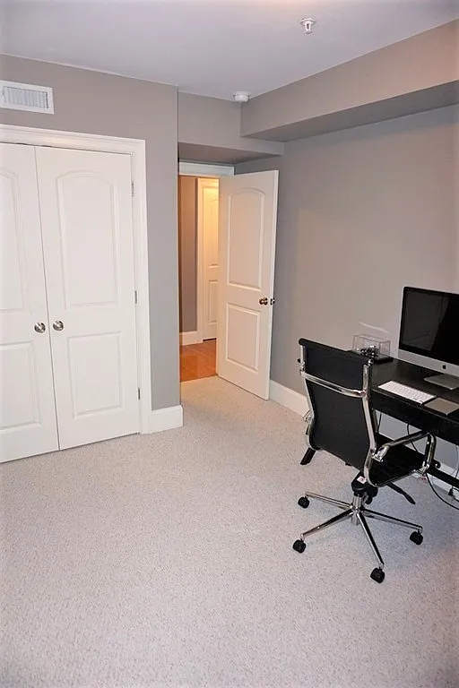 2 bed, 940 sqft, $2,850 — Photo 4