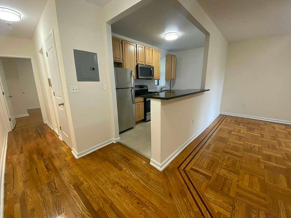 1st image of 320 Sterling St APT 4EE