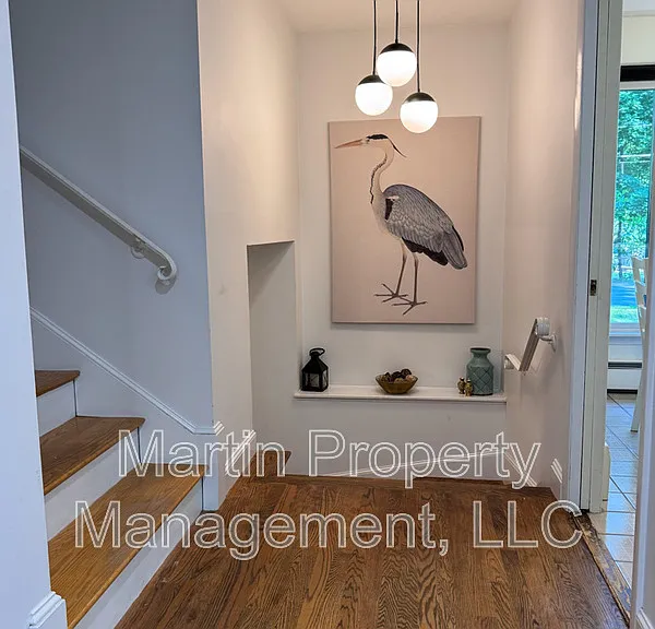 1 Cyr Cir — Photo 5
