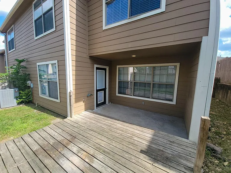 115 Sendero Dr — Photo 20