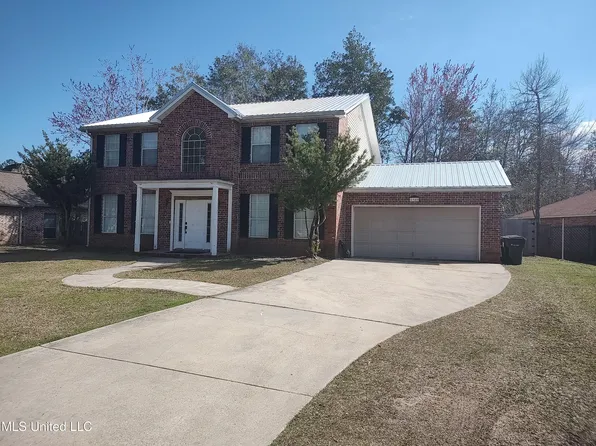 8940 Anahola Pl, Diamondhead, MS 39525