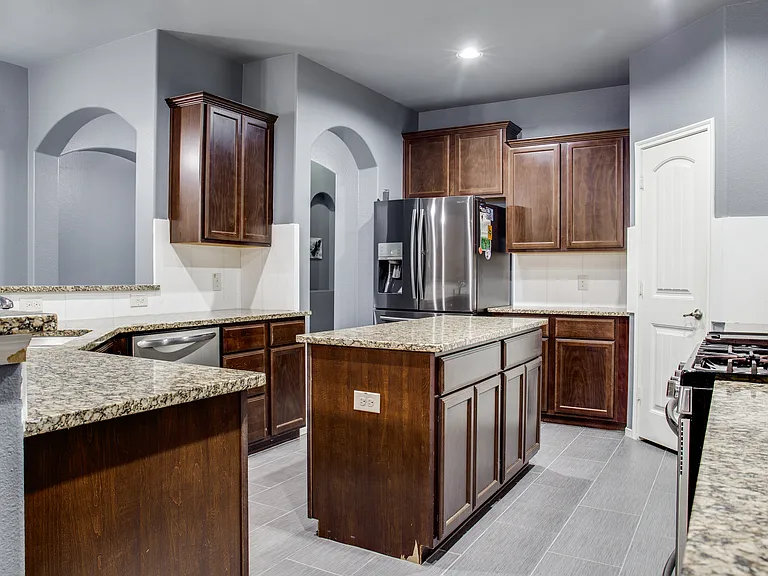1713 Lake Pine Dr — Photo 4