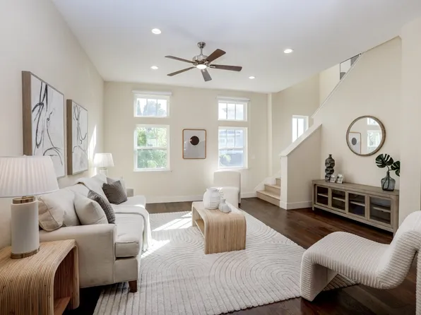 1926 Stella St, Mountain View, CA 94043