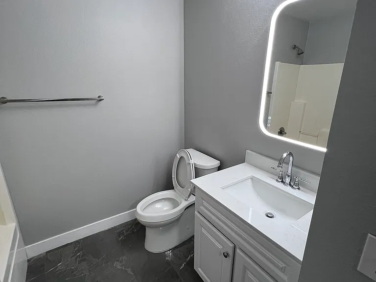W Crocus Dr — Photo 10