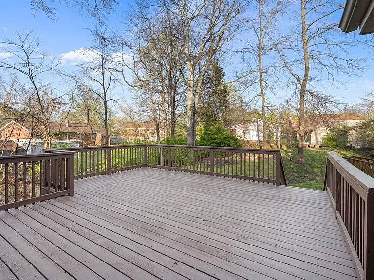 805 Fitzpatrick Rd — Photo 17
