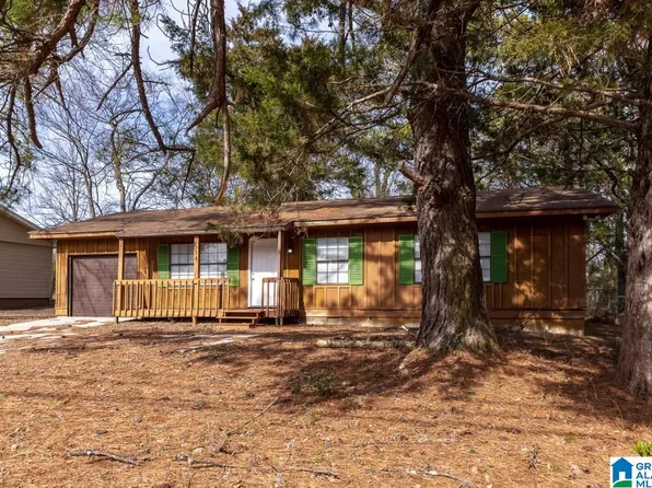 2714 Oakwood Rd NW, Huntsville, AL 35810