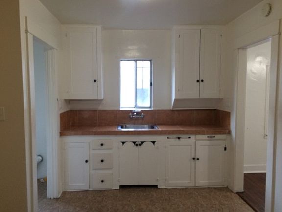 5th image of 1346 W 66th St