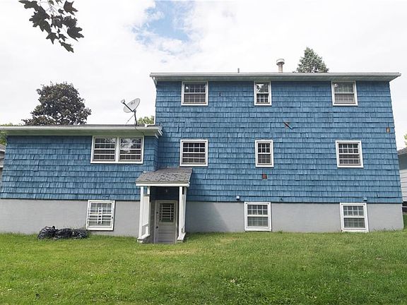 3rd image of 245 Riverdale Dr