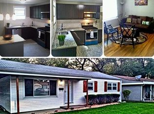 1075 S Waterford Dr, Florissant, MO 63033