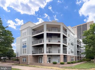 5575 Seminary Rd APT 111, Falls Church, VA 22041